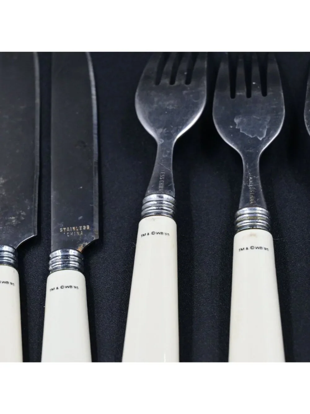 Looney Tunes Tweety Bird, Bugs Bunny, Sylvester Flatware Silverware Vintage